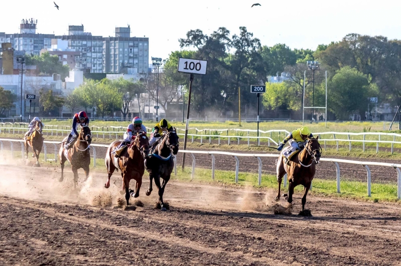Espectacular jornada en el Hipódromo